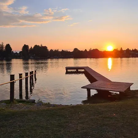 Hauszeit - Zeit Fuer Dich - Zeit Am See Neufeld an der Leitha Exterior photo